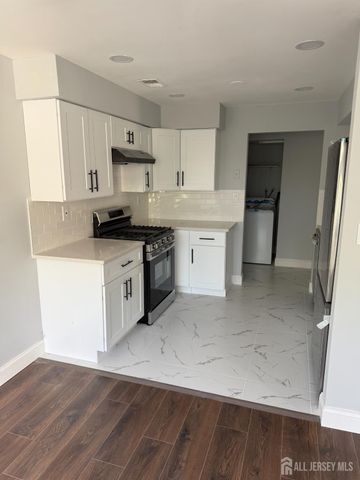 1008 Hidden Village Drive, Perth Amboy, NJ 08861