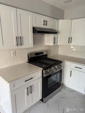 1008 Hidden Village Drive, Perth Amboy, NJ 08861