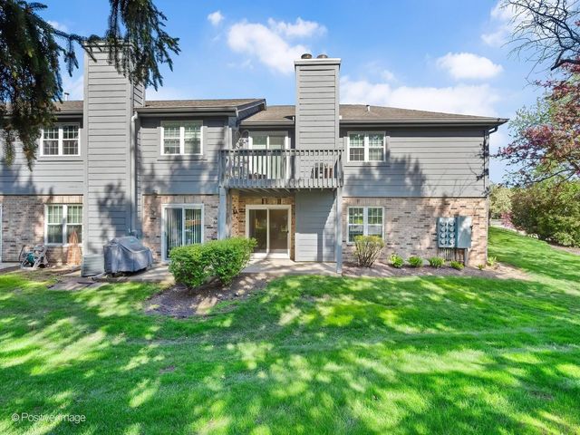 43 Foxcroft Road 135, Naperville, IL 60565