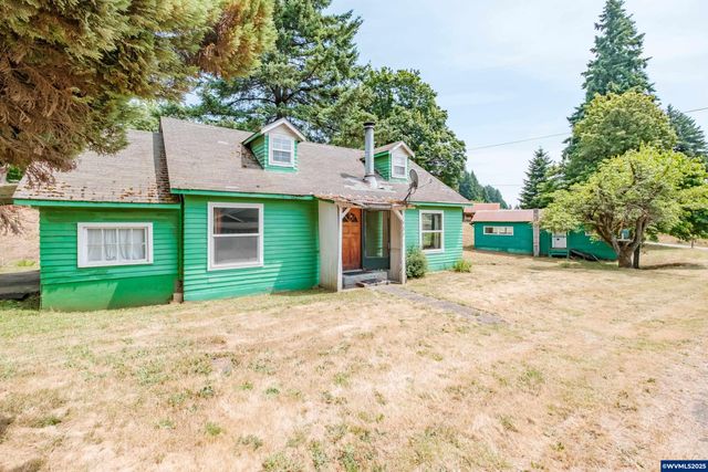 554 Mitchell St, Falls City, OR 97344