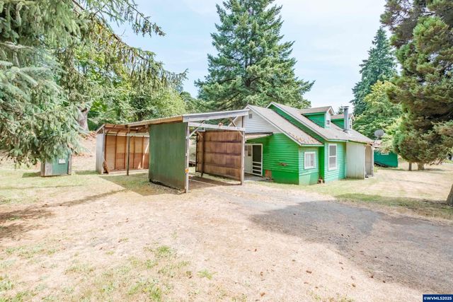 554 Mitchell St, Falls City, OR 97344