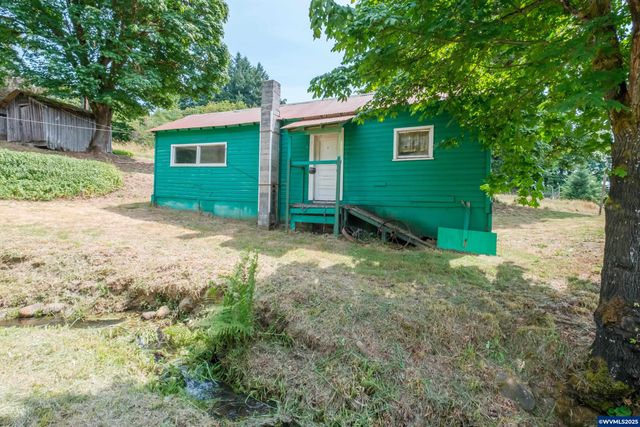 554 Mitchell St, Falls City, OR 97344