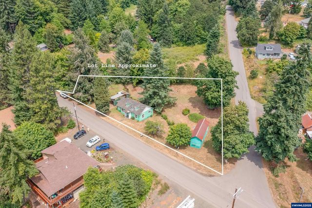 554 Mitchell St, Falls City, OR 97344