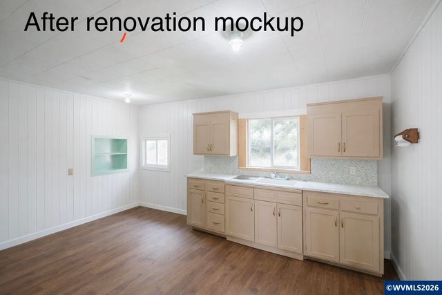 554 Mitchell St, Falls City, OR 97344