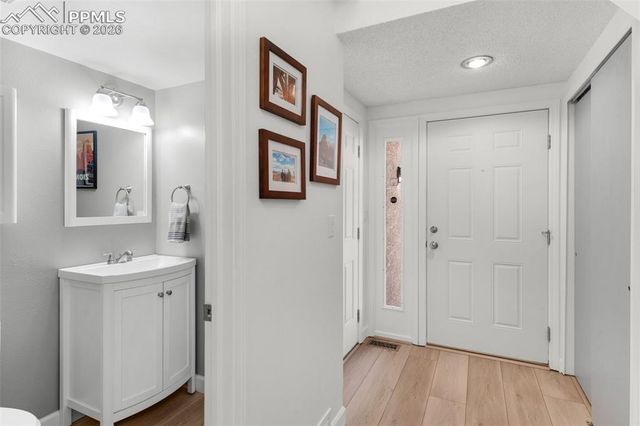 4529 Castlepoint Drive, Colorado Springs, CO 80917