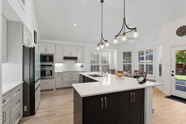 6317 Thornbranch Drive, Plano, TX 75093