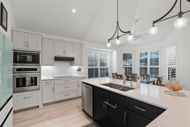 6317 Thornbranch Drive, Plano, TX 75093