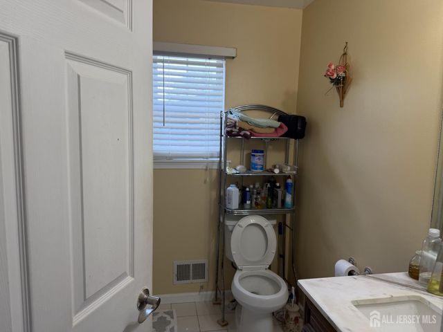 125 Homestead Avenue, Avenel, NJ 07001