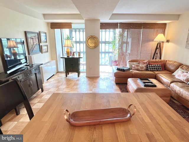 1311 DELAWARE AVE SW #S-231, Washington, DC 20024