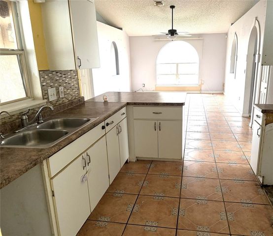 3208 KINGS RIDGE TERRACE, Deltona, FL 32725