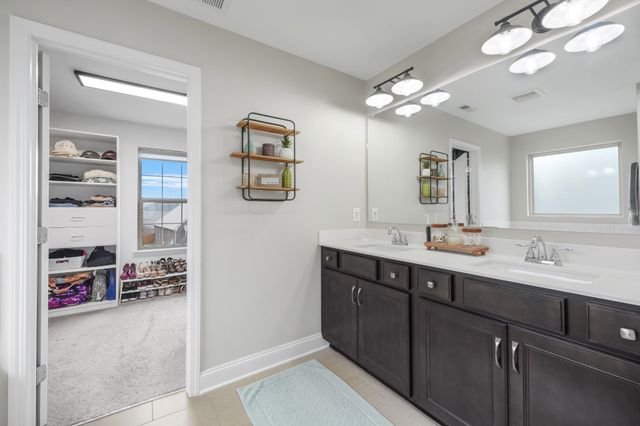 1120 Marys Pl, Lebanon, TN 37090