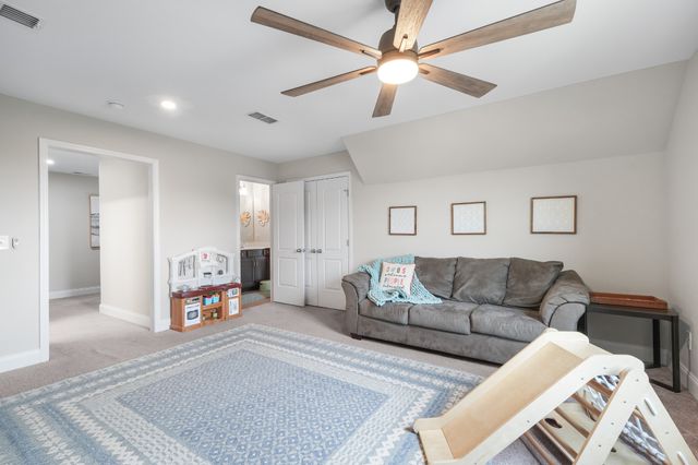 1120 Marys Pl, Lebanon, TN 37090