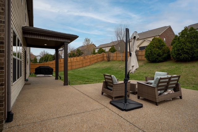 1120 Marys Pl, Lebanon, TN 37090