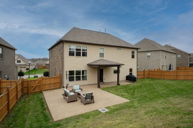 1120 Marys Pl, Lebanon, TN 37090