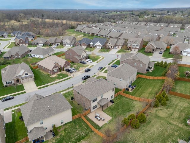 1120 Marys Pl, Lebanon, TN 37090