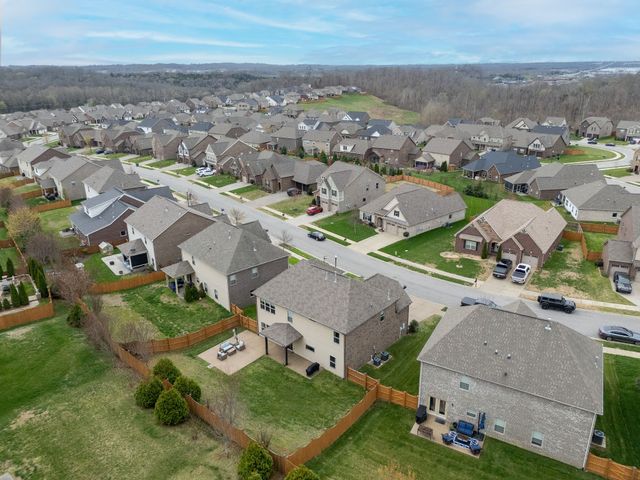 1120 Marys Pl, Lebanon, TN 37090