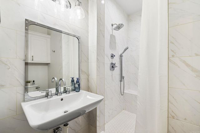 188 Valley Club Circle, Little Rock, AR 72212