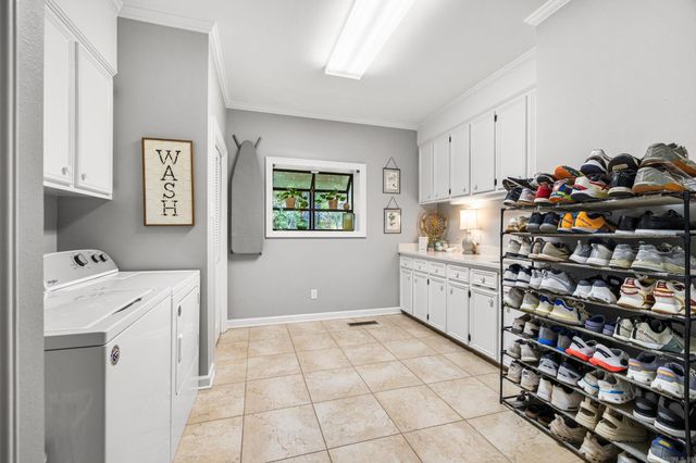 188 Valley Club Circle, Little Rock, AR 72212