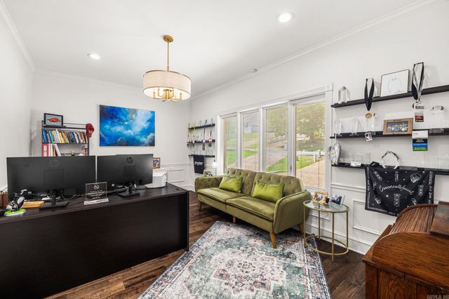 188 Valley Club Circle, Little Rock, AR 72212
