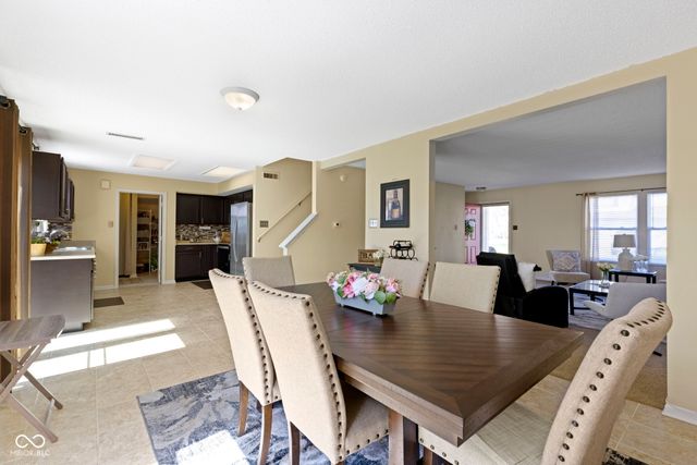 7435 Bluebird Court, Indianapolis, IN 46254