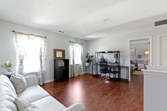 7435 Bluebird Court, Indianapolis, IN 46254