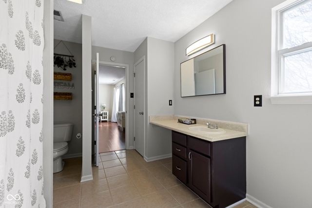 7435 Bluebird Court, Indianapolis, IN 46254