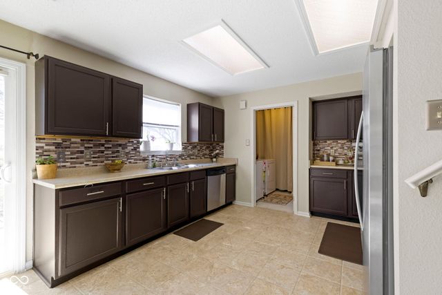 7435 Bluebird Court, Indianapolis, IN 46254