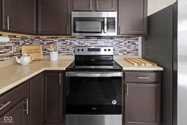 7435 Bluebird Court, Indianapolis, IN 46254