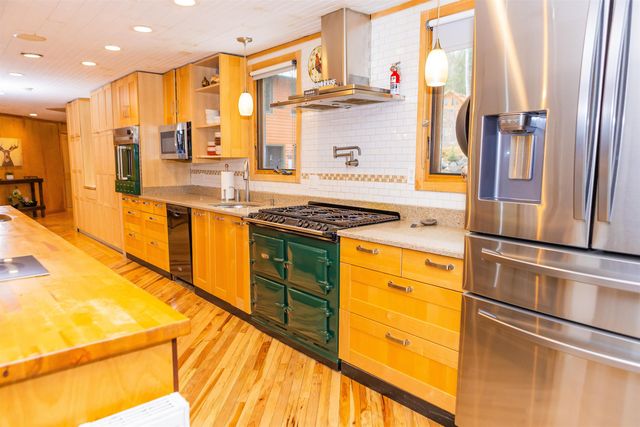 18 Treeline Road, Thornton, NH 03285