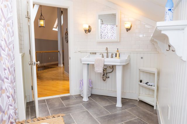 18 Treeline Road, Thornton, NH 03285