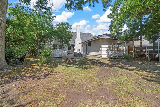 516 N Main Street N, Farmersville, TX 75442