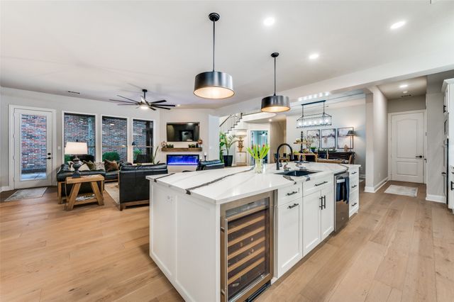 28 Clear Pond Drive, Frisco, TX 75034