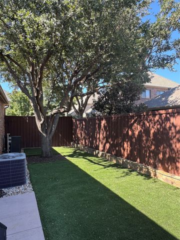 28 Clear Pond Drive, Frisco, TX 75034