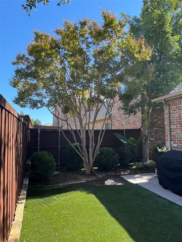 28 Clear Pond Drive, Frisco, TX 75034