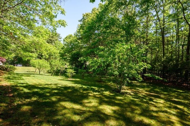 67 Higgins Rd, Kingston, MA 02364