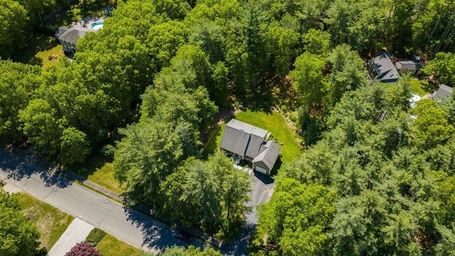 67 Higgins Rd, Kingston, MA 02364
