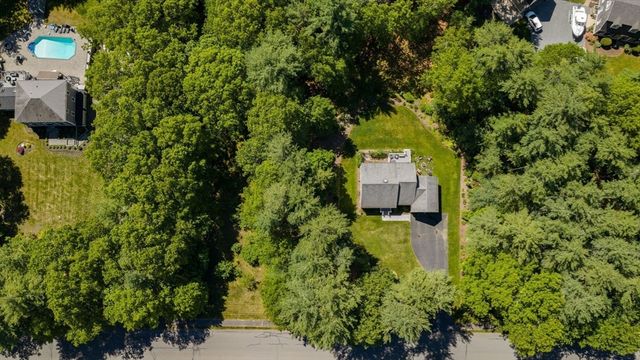 67 Higgins Rd, Kingston, MA 02364