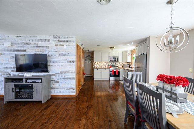 67 Higgins Rd, Kingston, MA 02364