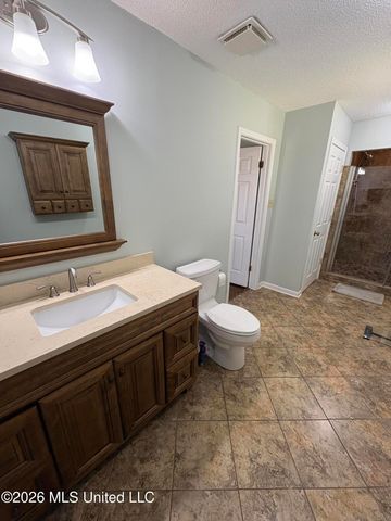 220 Flushing Cove, Hernando, MS 38632