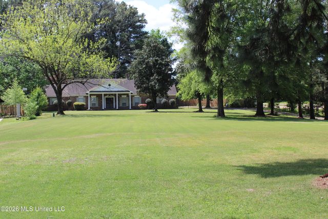 220 Flushing Cove, Hernando, MS 38632