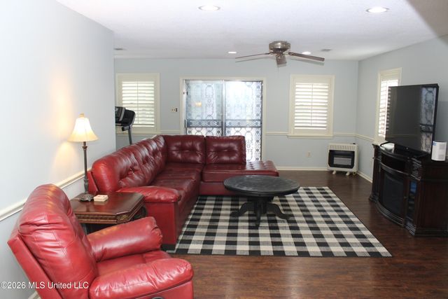 220 Flushing Cove, Hernando, MS 38632