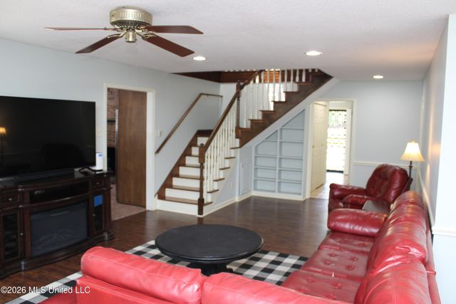 220 Flushing Cove, Hernando, MS 38632