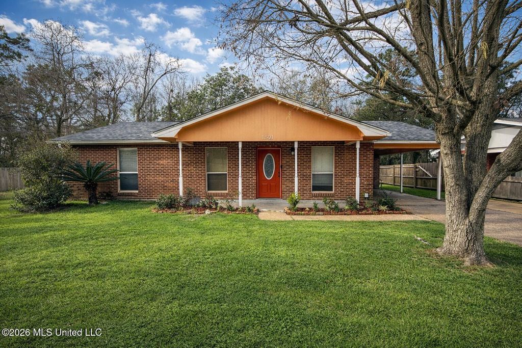 1601 Lewis Avenue, Gulfport, MS 39501