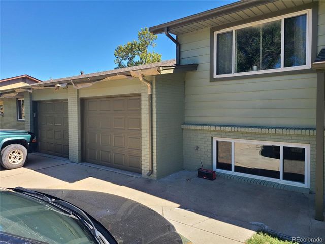 2320 N Youngfield Street, Lakewood, CO 80215