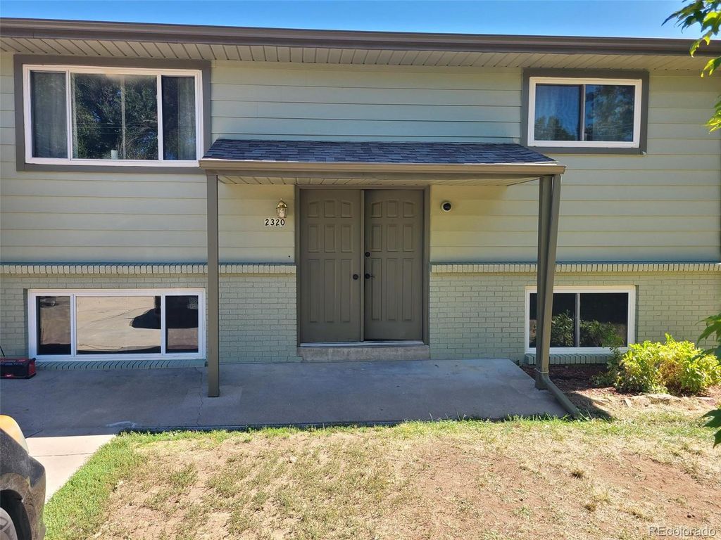 2320 N Youngfield Street, Lakewood, CO 80215