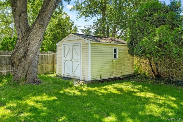 95 Klein Road, Amherst, NY 14221