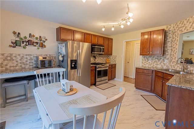 335 Shelton Ct, Aylett, VA 23009