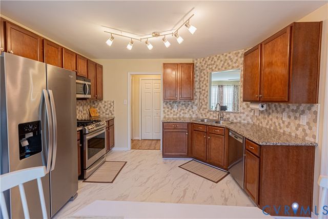 335 Shelton Ct, Aylett, VA 23009