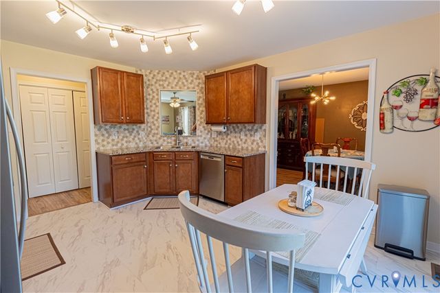 335 Shelton Ct, Aylett, VA 23009