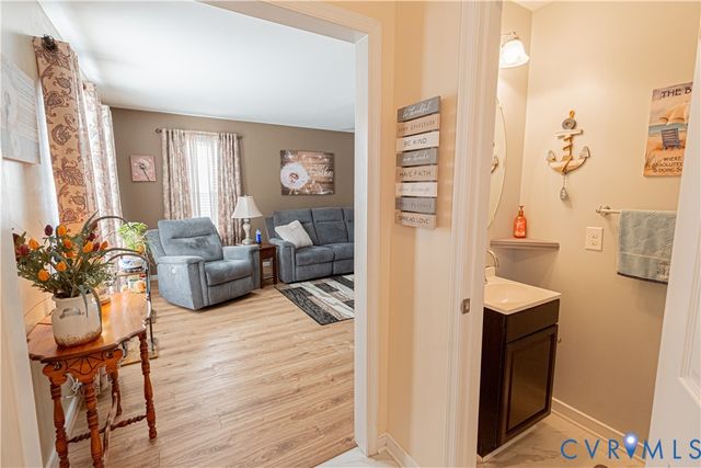 335 Shelton Ct, Aylett, VA 23009